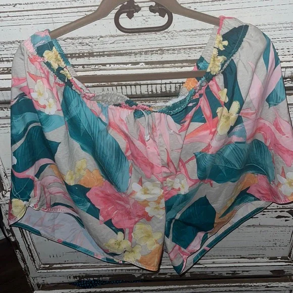 NWOT old navy active shorts with pink green orange yellow flowers size 3x nice - Picture 1 of 7